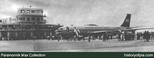PIA Boeing 707-321