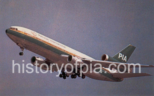 PIA McDonnell Douglas DC-10-30 Postcard