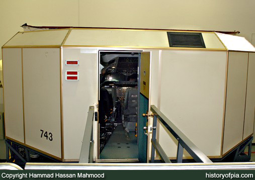 PIA Boeing 747-300 Flight Simulator